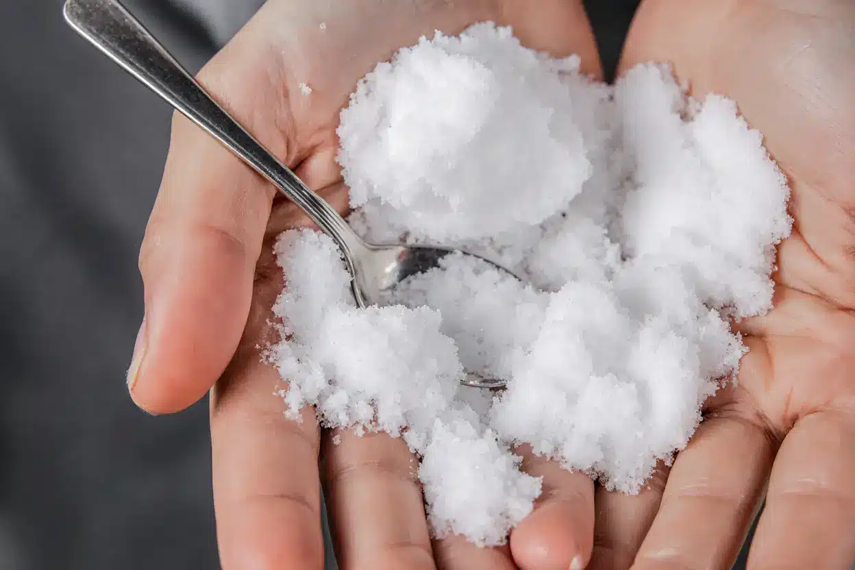 Healthy low-sodium meal with vegetables and grilled chicken